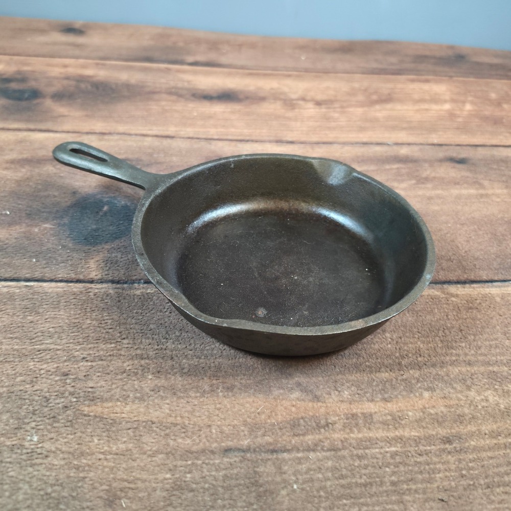 Cast Iron Skillet 8 Inch Black Good Mini Pan Taiwan Pour Spouts